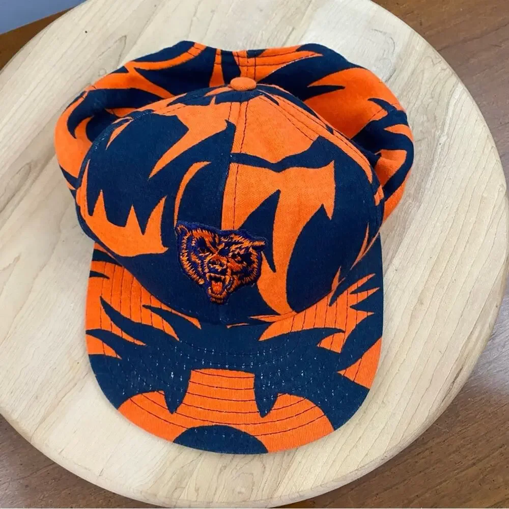 ZUBAZ VTG NFL CHICAGO BEARS STRIPED STRAPBACK MENS HAT‎ AOP MADE IN USA